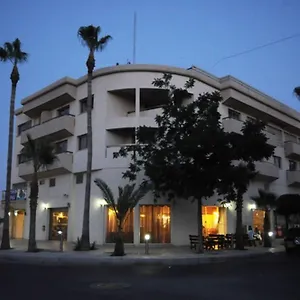 Hotel Elysso **